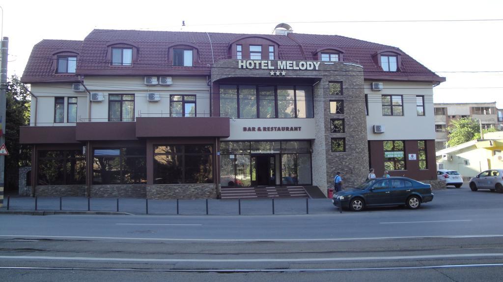 Hotel Melody Орадеа Екстериор снимка