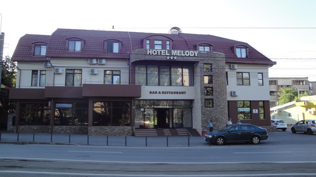 Hotel Melody Орадеа Екстериор снимка
